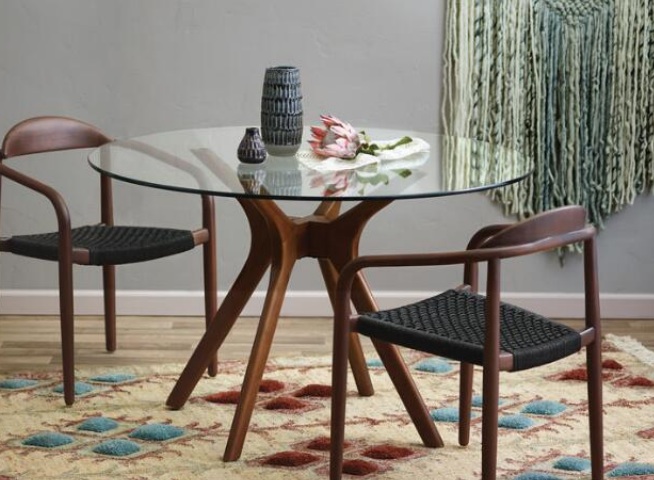 diningtable.jpg