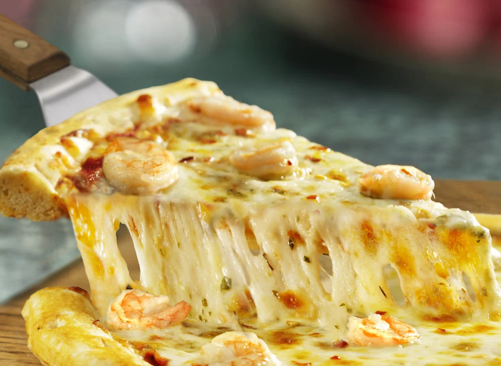 ChicagoFoodPhotographerPizzaShrimpPizzaPullnew.jpg