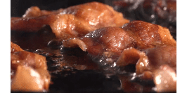 chicago-food-photographer-videographer-Bacon_320p.gif