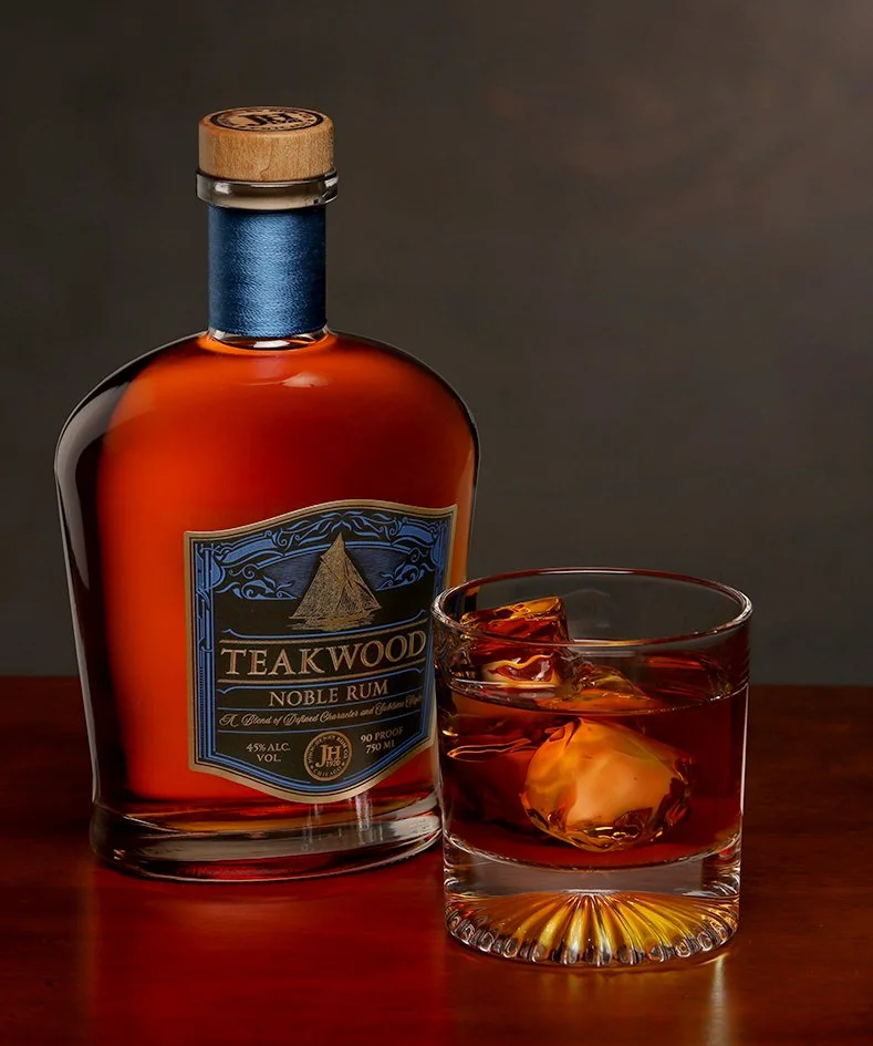 RumBottle_LowDrinkGlassCROP2_065.jpg