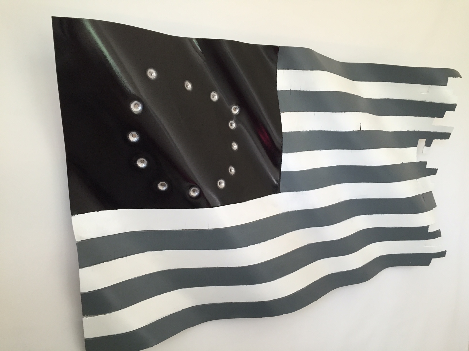 13 Stars - Betsy Ross Style. Greyscale.