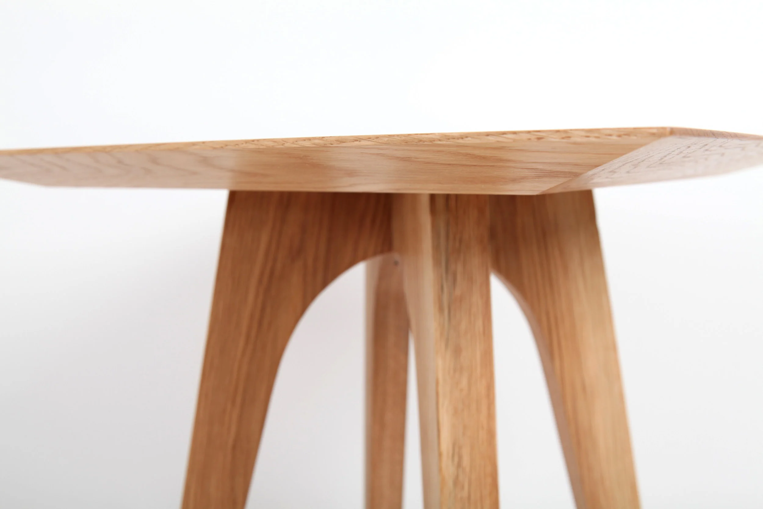 edg side table 3.JPG