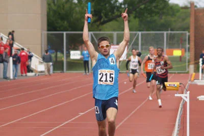 31237_1350210075610_2376216_n.jpg