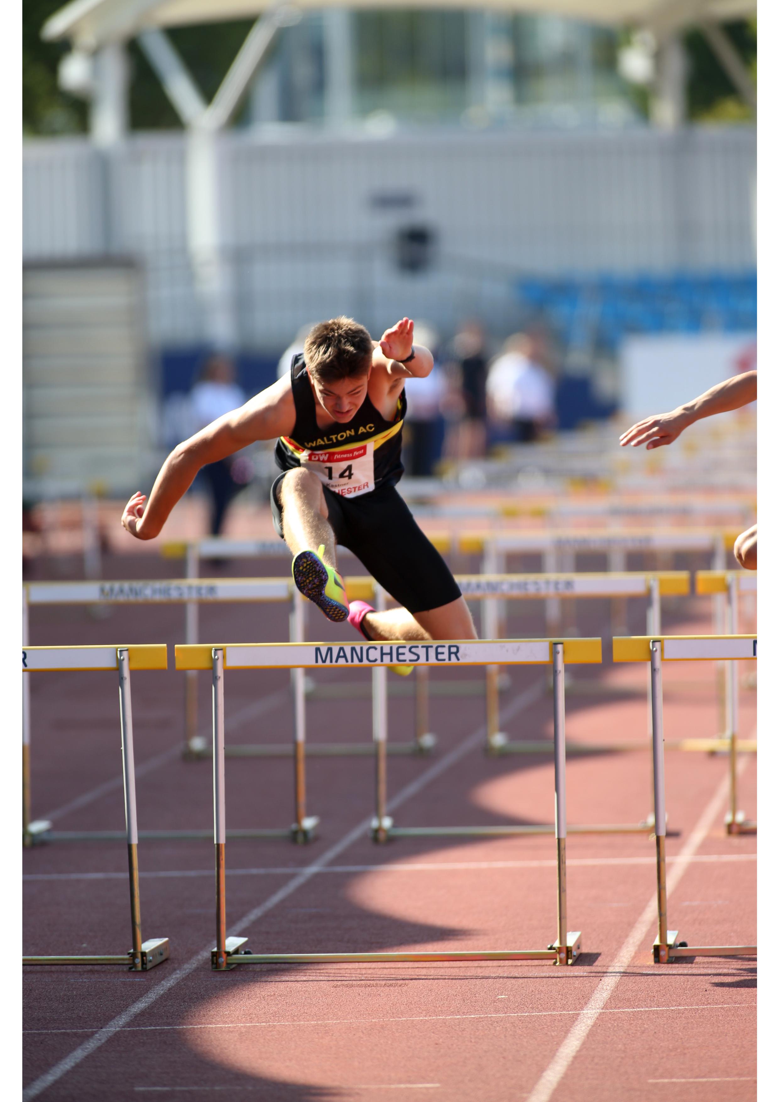 Noa Isaia Takes Gold in First AAU Discus Competition