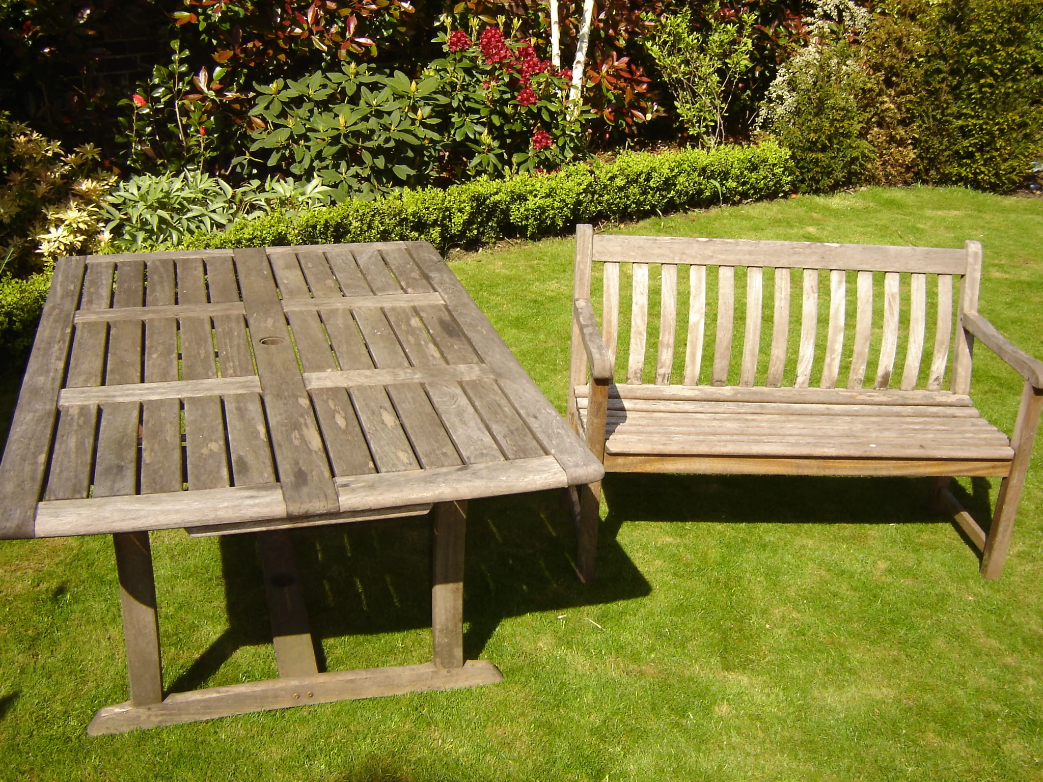 table and bench before.jpg