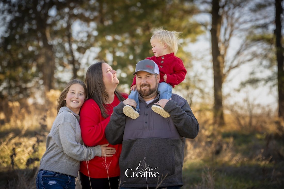 11152025_Strain Family_1467.jpg