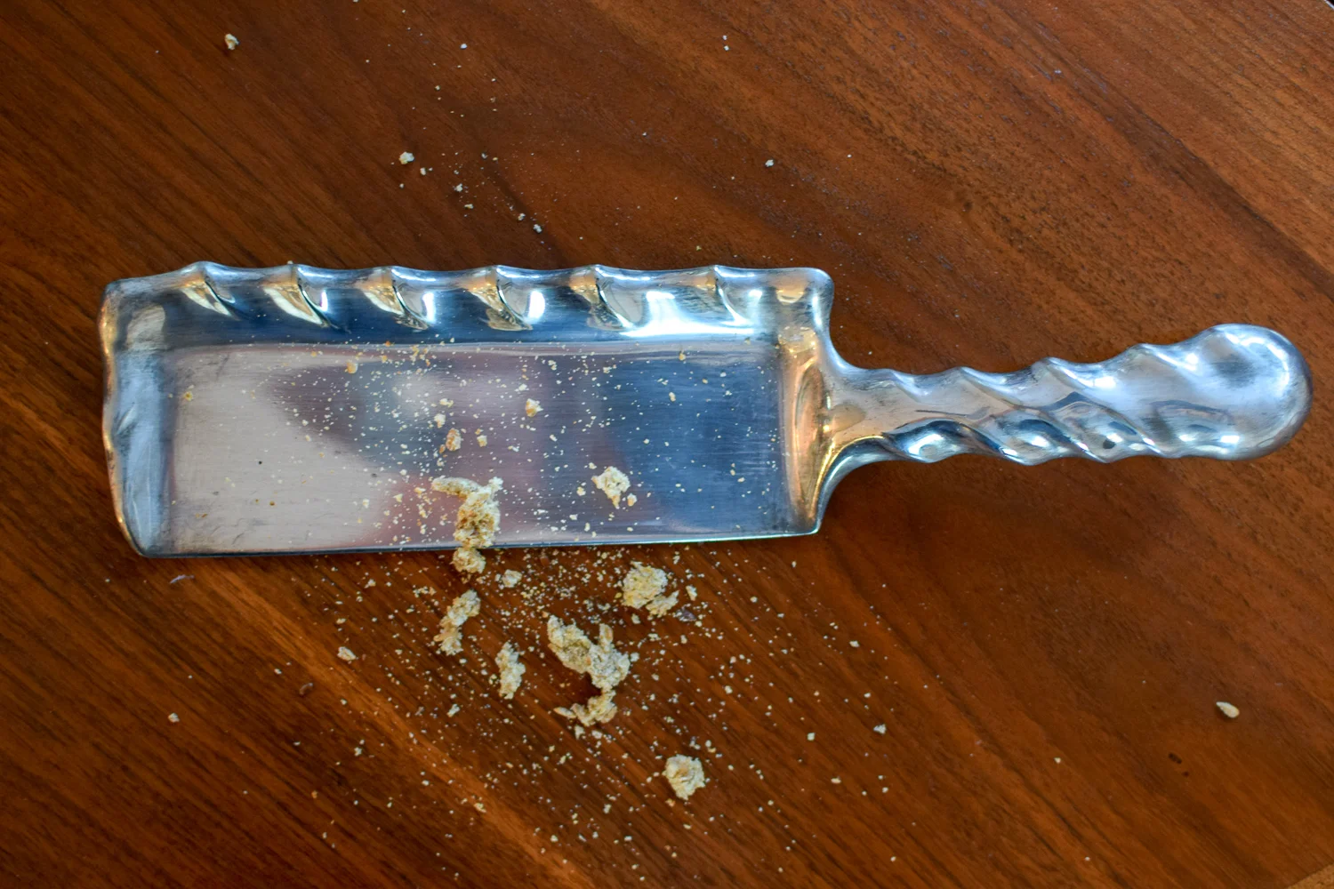 Flatware Finds The Silent Butler / Crumb Catcher / Crumb Plate