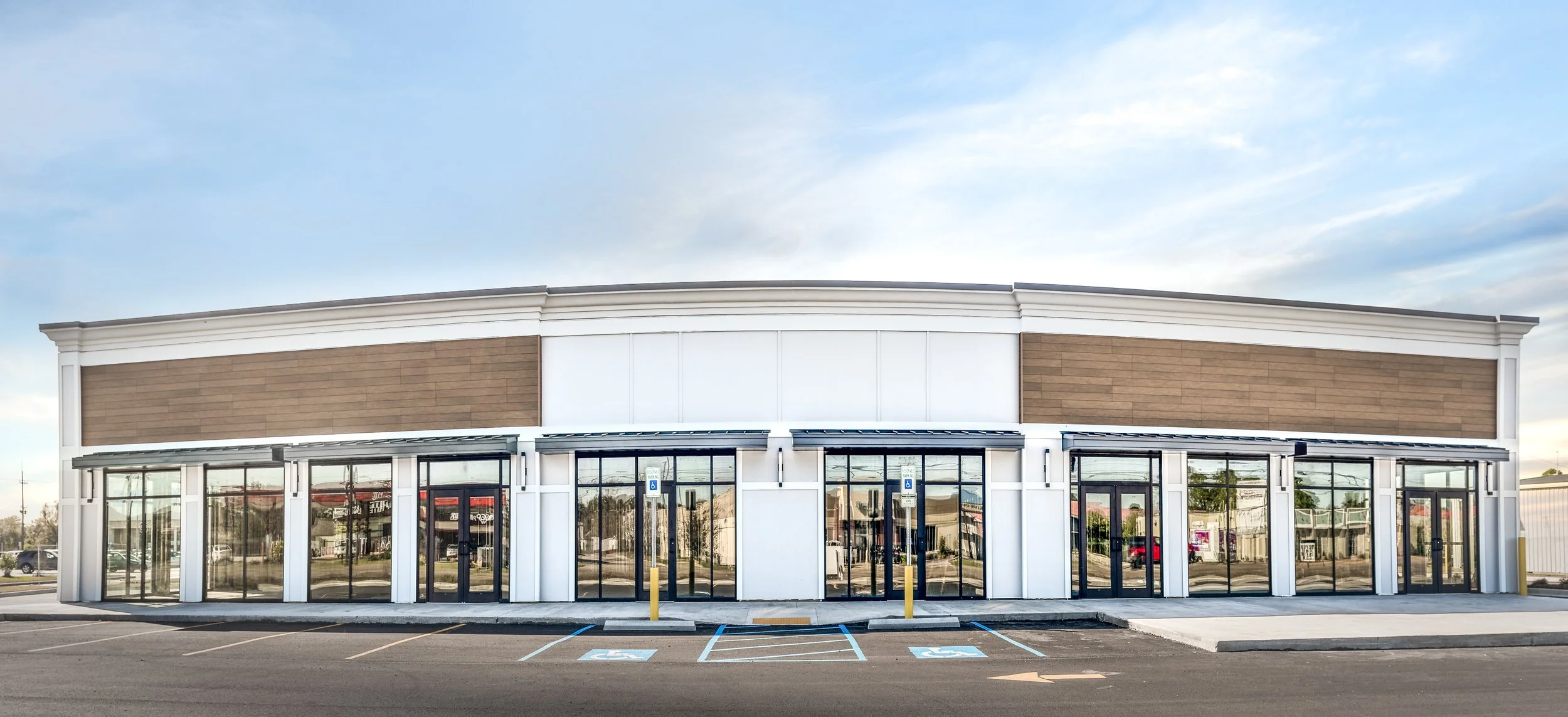 NEW IBERIA RETAIL CENTER