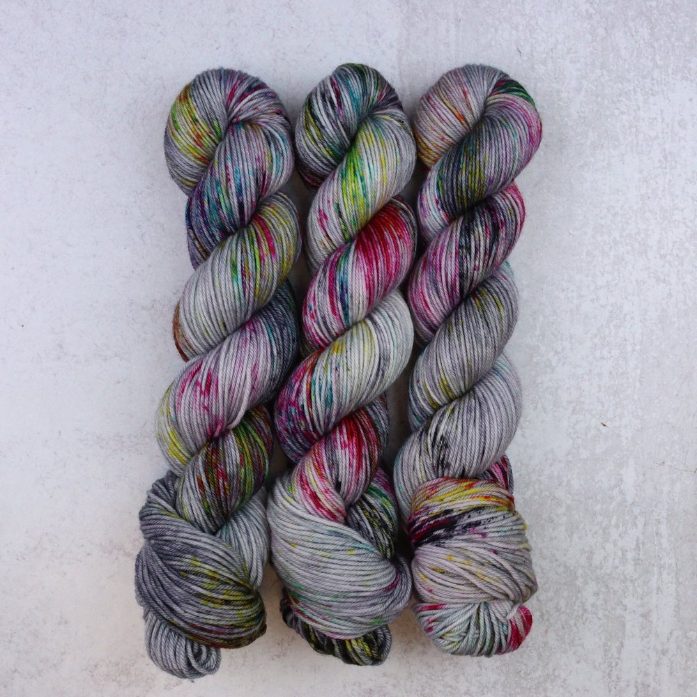 Black and gray hand dyed yarn, grey yarn with speckles, hand dyed