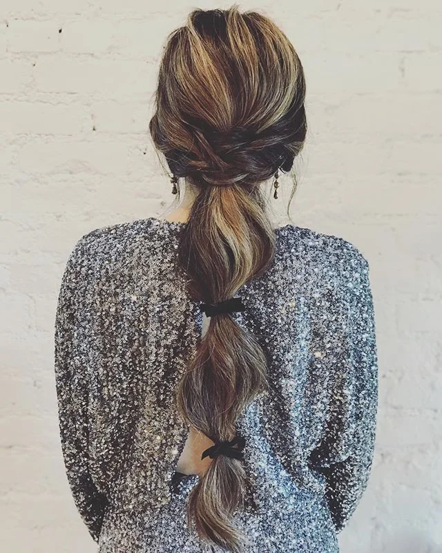 Holiday hair for Grace ❤️ #haegerhair #nyc #brooklyn #hair #hairstylist #freelance #holiday #hairstyles #braids #bows #updo #texture #beauty #influencer #hottoolspro #modernsalon #crafthairdresser #americansalon #maneaddicts #maneinterest #mane #bumb