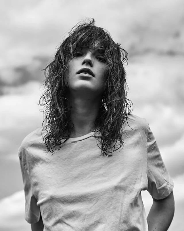 #tbt to this amazing shag on @katiebraatvedt 🖤  #tbt #haegerhair #shaghaircut #hair #haircut #razor #razorcuts #texture #nyc #independentartist #modernsalon #americansalon #crafthairdresser #maneaddicts #maneinterest #mane #behindthechair #behindthe