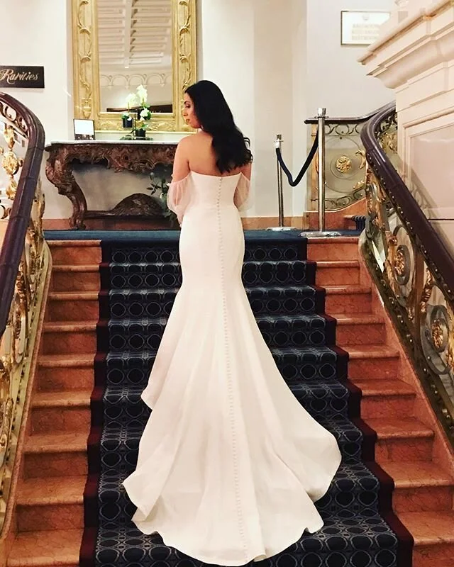 Abby. Thank you so much for having me be a part of such a beautiful day. 🤍. #haegerhair #modernbride #bride #nyc #lottenewyorkpalace #wedding #weddingdress #beautifulhair #crafthairdresser #hottoolspro #modernsalon #hairbrained #maneaddicts #maneint