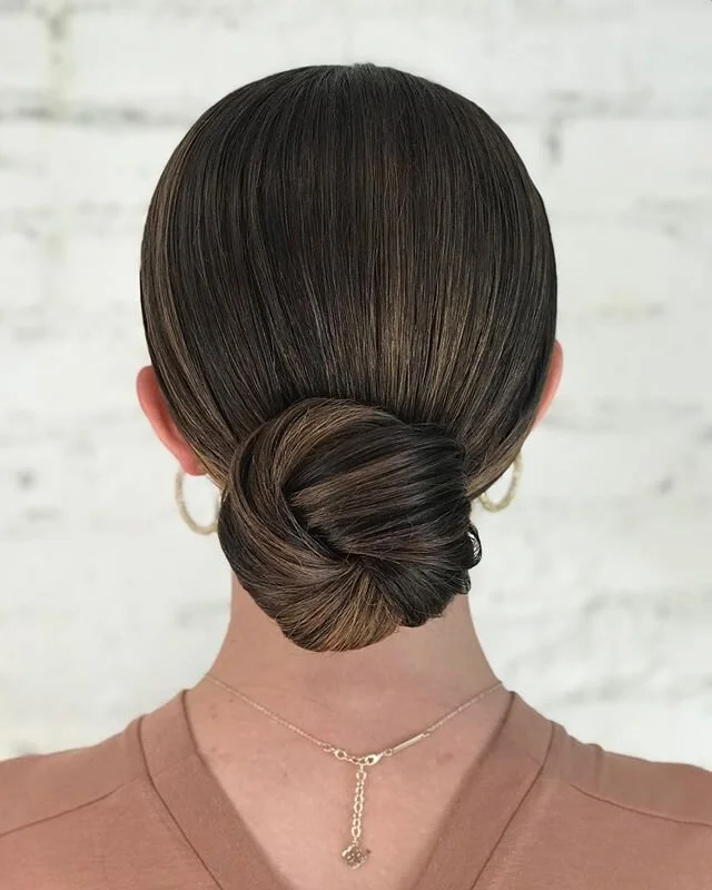 #fbf creating this sleek chignon for Colleen. #haegerhair #nyc #hair #hairstyles #chignon #sleek #brunette #bride #crafthairdresser #freelance #hairstylist #modernsalon #hairbrained #maneinterest #maneaddicts #ibizahairtools #bumbleandbumble #behindt