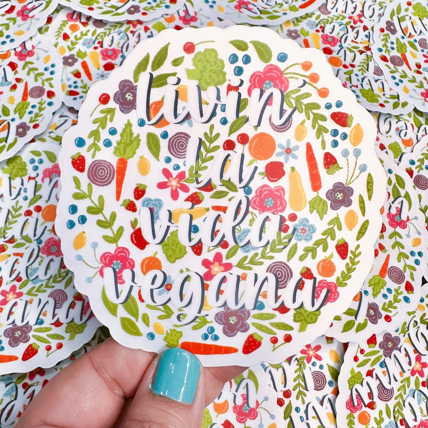 I don&rsquo;t live la vida loca, but I do live la vida vegana! I had so much fun designing this sticker and filling it up with fruits and veggies. As you can see, it&rsquo;s a clear sticker and perfect for anyone Livin&rsquo; La Vida Vegana! 

#latin