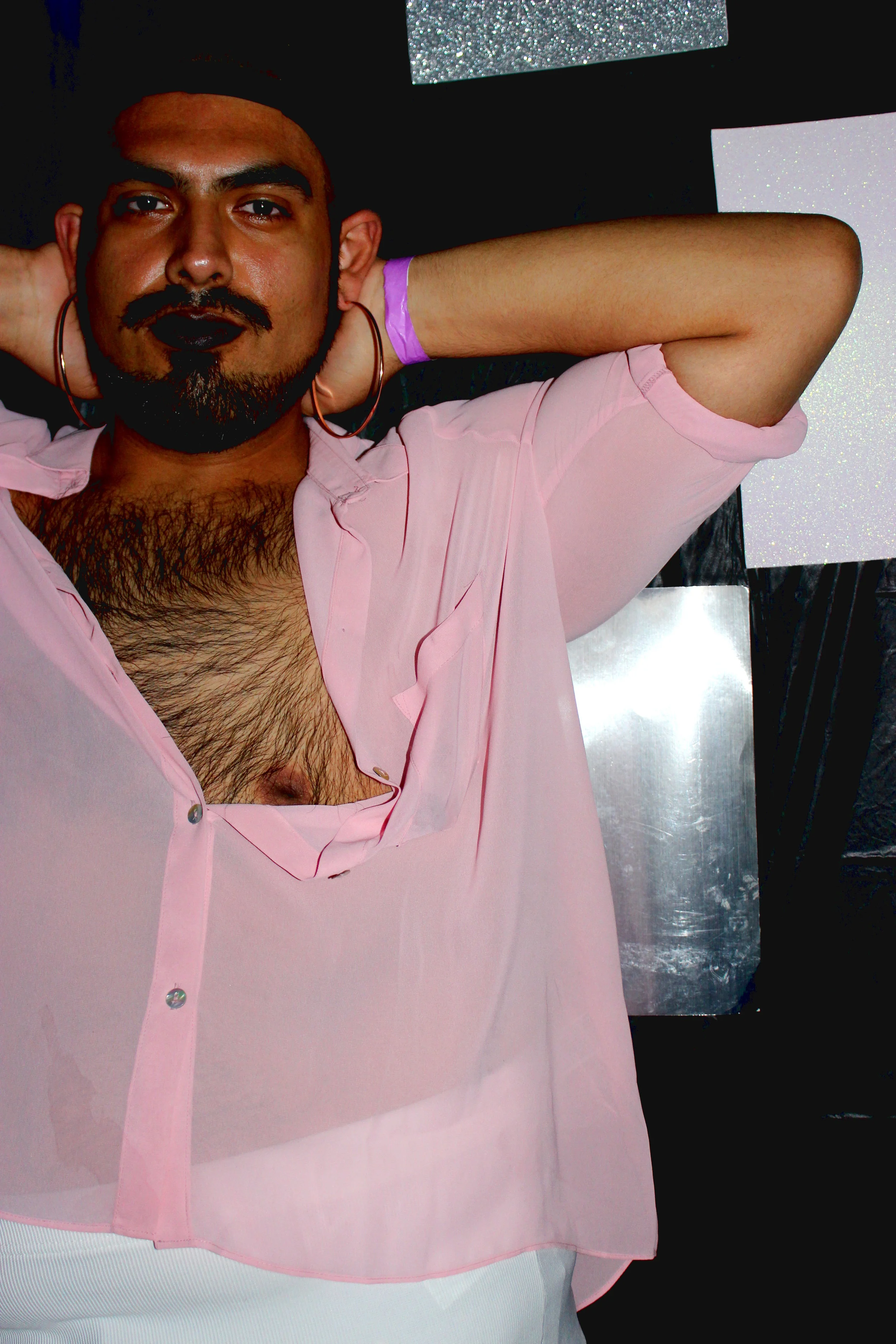Lunatico_3-18_04.jpg