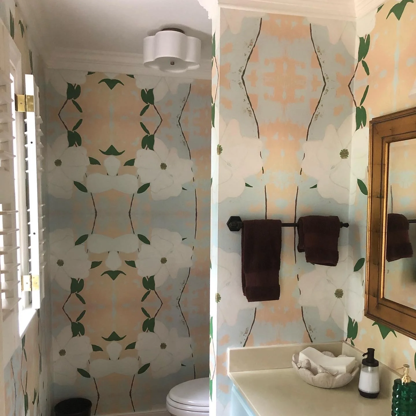 Dogwood Blossom_ls.JPG