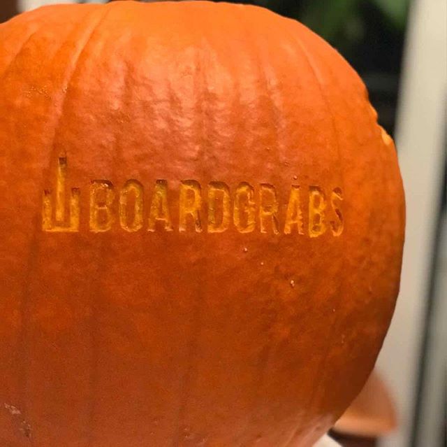 Getting spooky here at BoardGrabs!👻🎃
&mdash;&mdash;
Running a promo for the month! Get 15% off your entire order with code &ldquo;HALLO15&rdquo;!
&mdash;&mdash;
Snowboard and wakeboarrd mounts available!
&mdash;&mdash;
#boardgrabs #boardmounts #wal