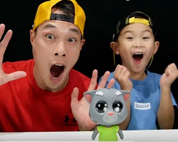 More on GameBud Talking Tom!!