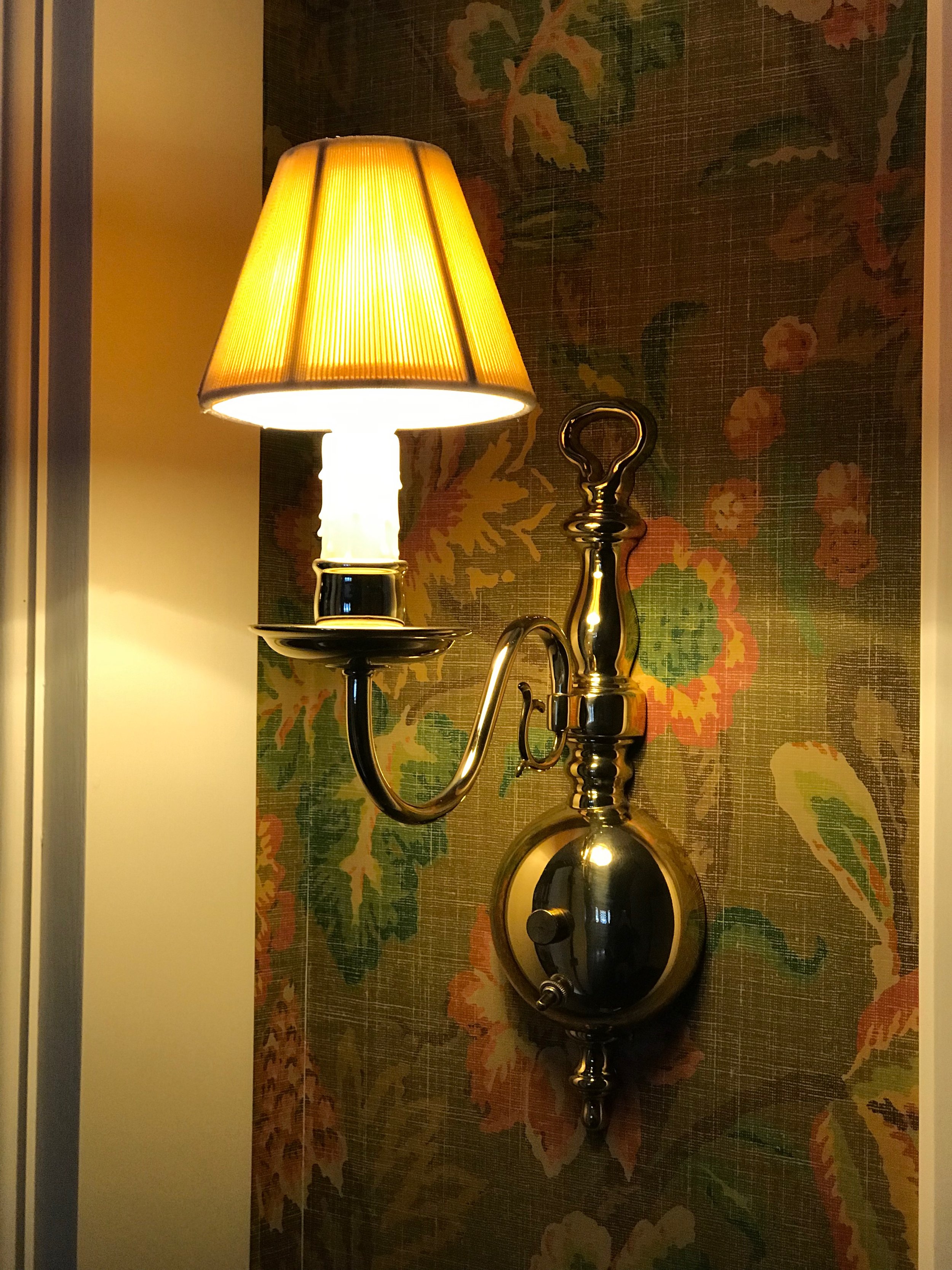 Hall lamp detail.jpg