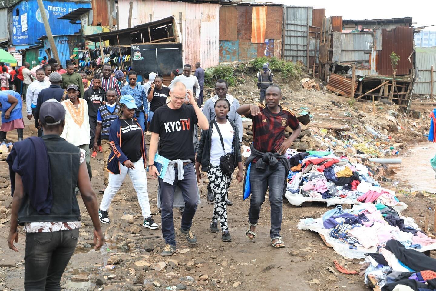 Flooding has significantly impacted our informal settlements. In response, we've conducted rapid enumeration of affected households along the Mathare River. 

Today's field visit, accompanied by Mikkel Harder, Partnerships Manager from @sdi_net . and