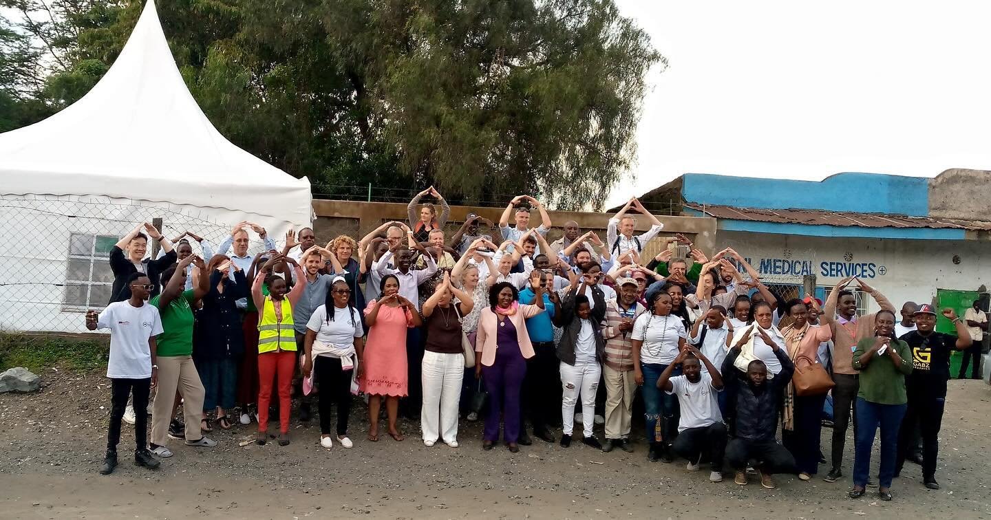 On Day 2 of the Cities Alliance General Assembly, we visited community grassroots groups/networks addressing solid waste management within Nakuru County. 

The groups had an opportunity to exhibit their work, share their experiences, challenges, and 