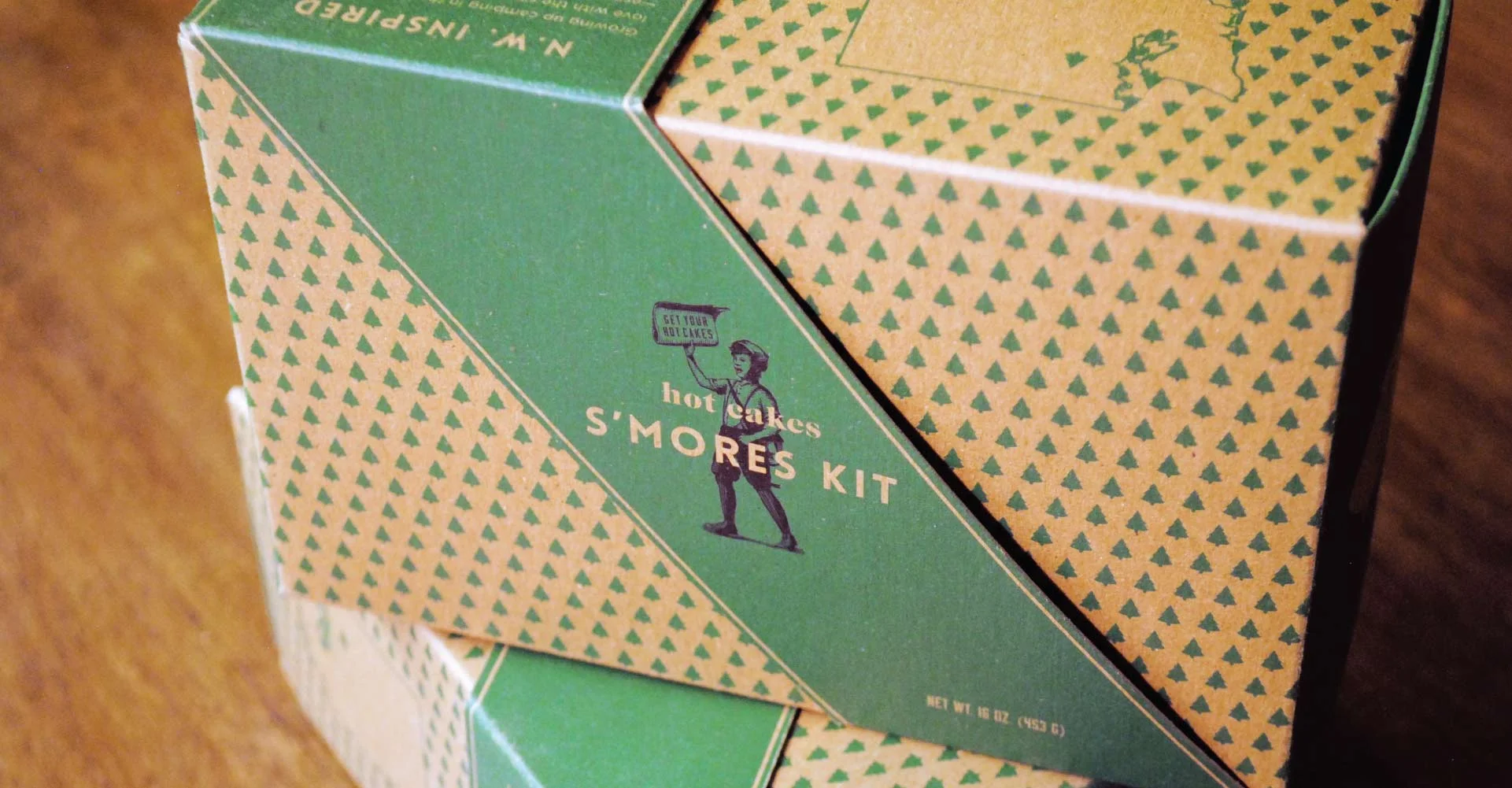 Creative_Retail_Packaging_Branding_Identity_Package_Design_HotCakes_5.jpg