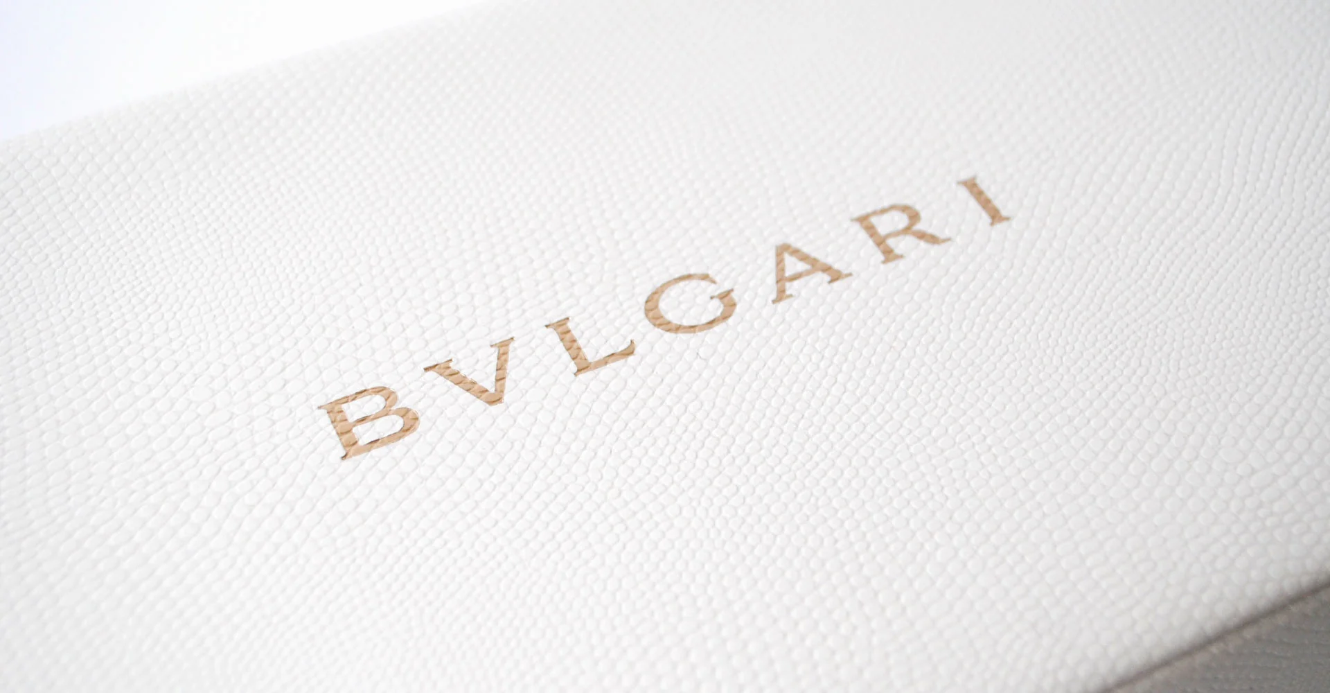 Creative_Retail_Packaging_Custom_Luxury_Packaging_Design_Bvlgari_06-1.jpg