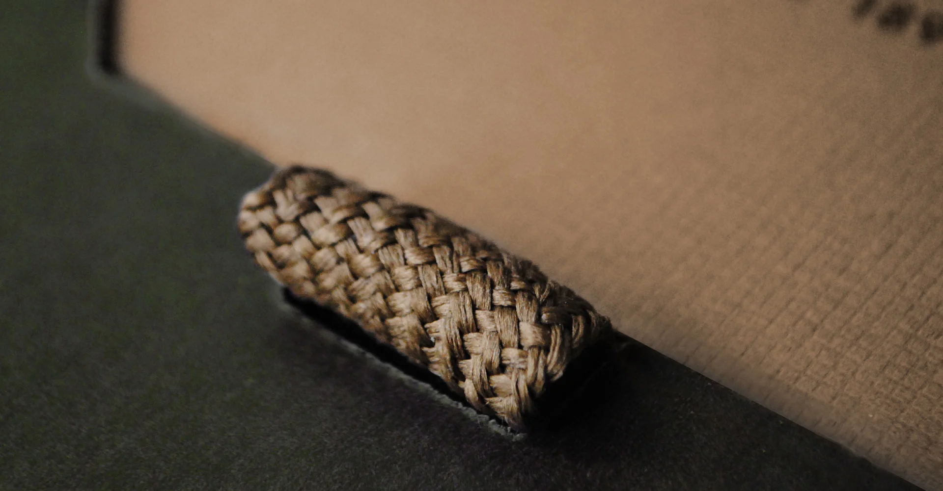 Creative_Retail_Packaging_Custom_Packaging_Structural_Design_Filson_07.jpg