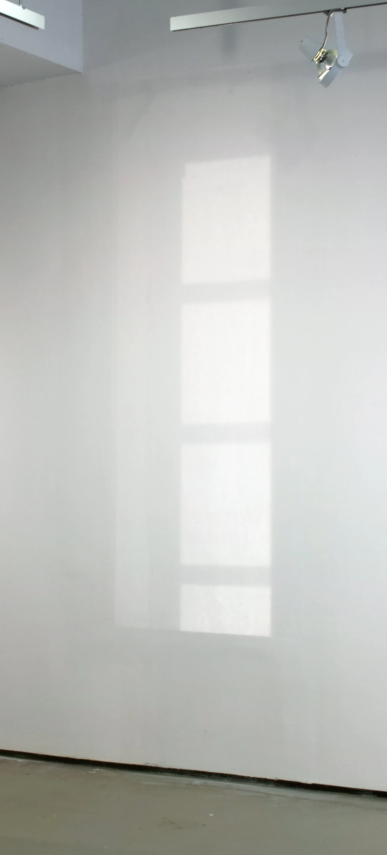 GhostWindow-bal-3.jpg