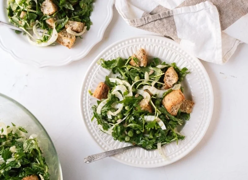 spring-panzanella-salad-recipe.jpg