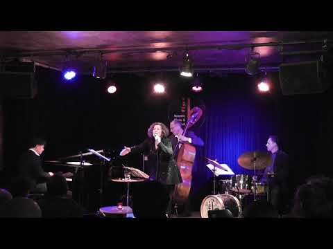 MECKIE MESSER IN BERLIN