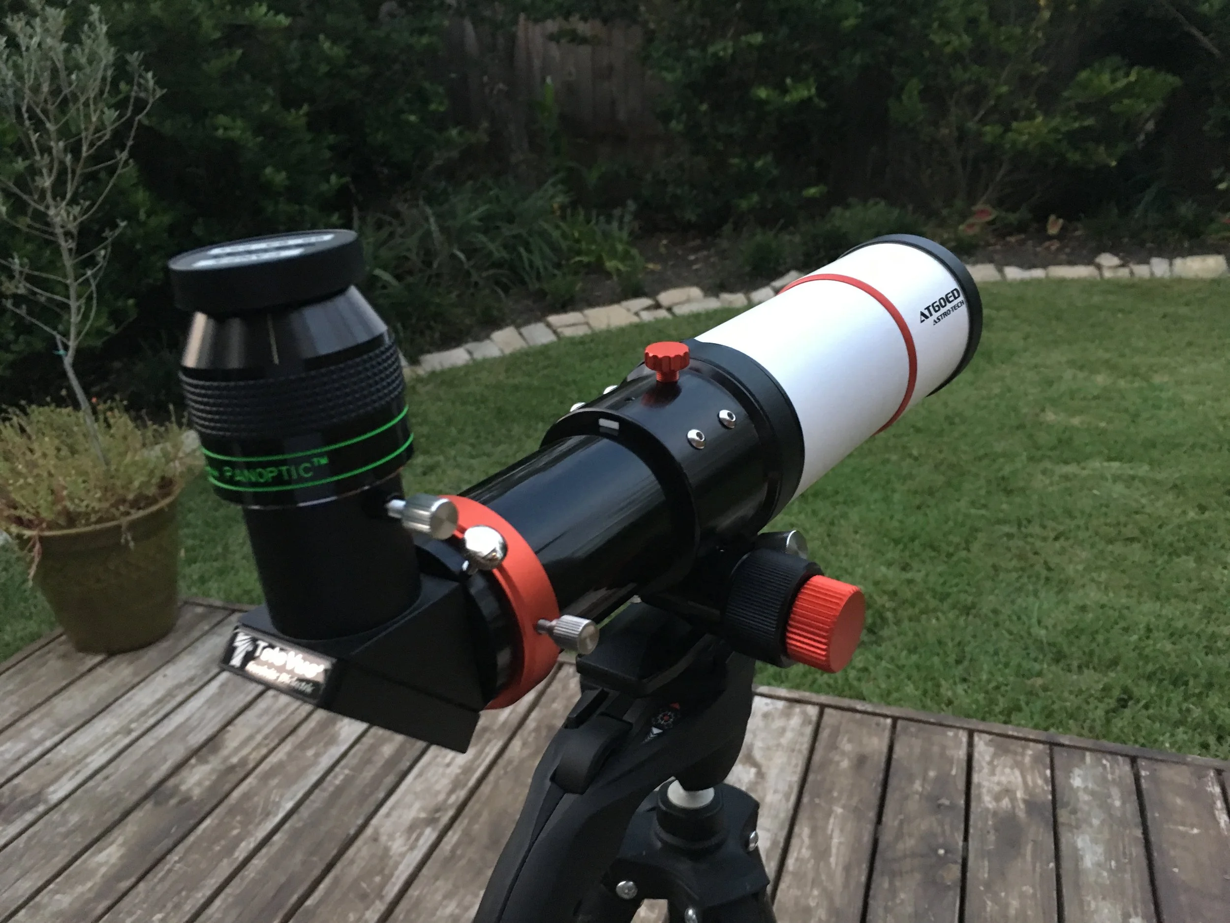 The AT60ED shown with a TeleVue Panoptic 24mm eye piece, a TeleVue Everbright 1.25 diagonal, and a Manfroto camera tripod with pistol grip for easy aiming.