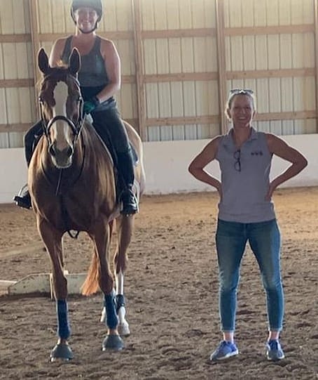 Horses come in & out of our lives. All giving us memories, lessons, and becoming our personal therapists. They help us conquer fears, face battles and solve problems in & out of the ring.
Pictured: @jbbp96 & Martha after a great lesson with @kjcost1. Couldn't be happier with how far this partnership has come in such a short period of time
#marthamae #besttrainer #horseforsale #hunterjumper