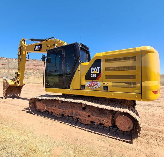 Keep your guys cool when they are busy at work! 
Here are some before and afters.

#cat320 #heavyequipment #caterpillar #windowtint #southernutah #utah #stgeorgeutah #nanocarbonceramic #stg