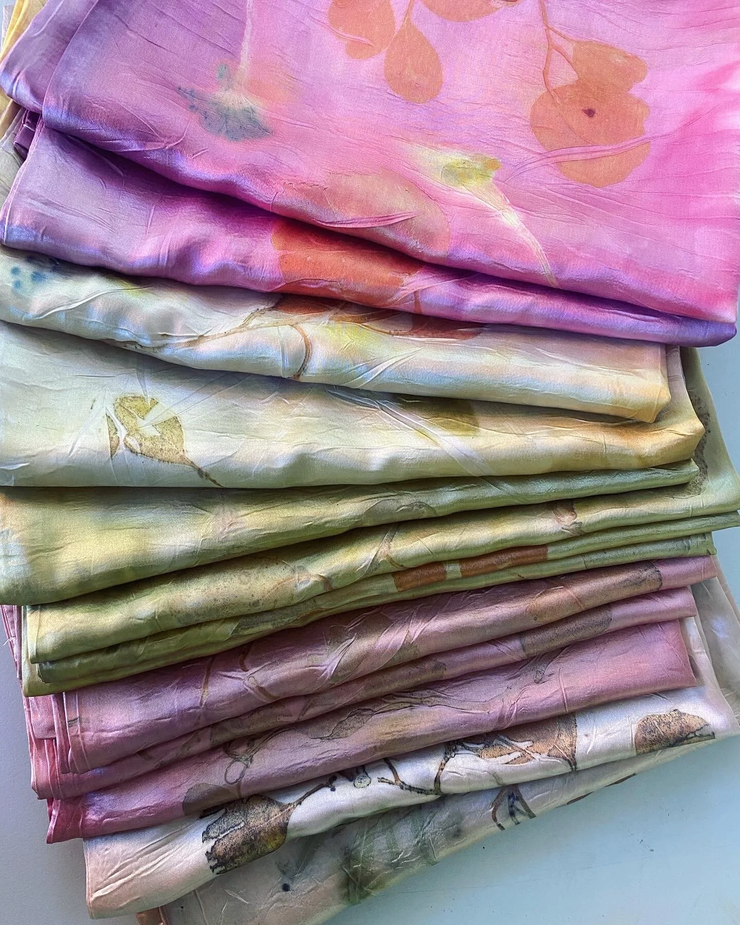 FEABB2F9-C76E-41DF-BA4D-2F8D2AF467C8