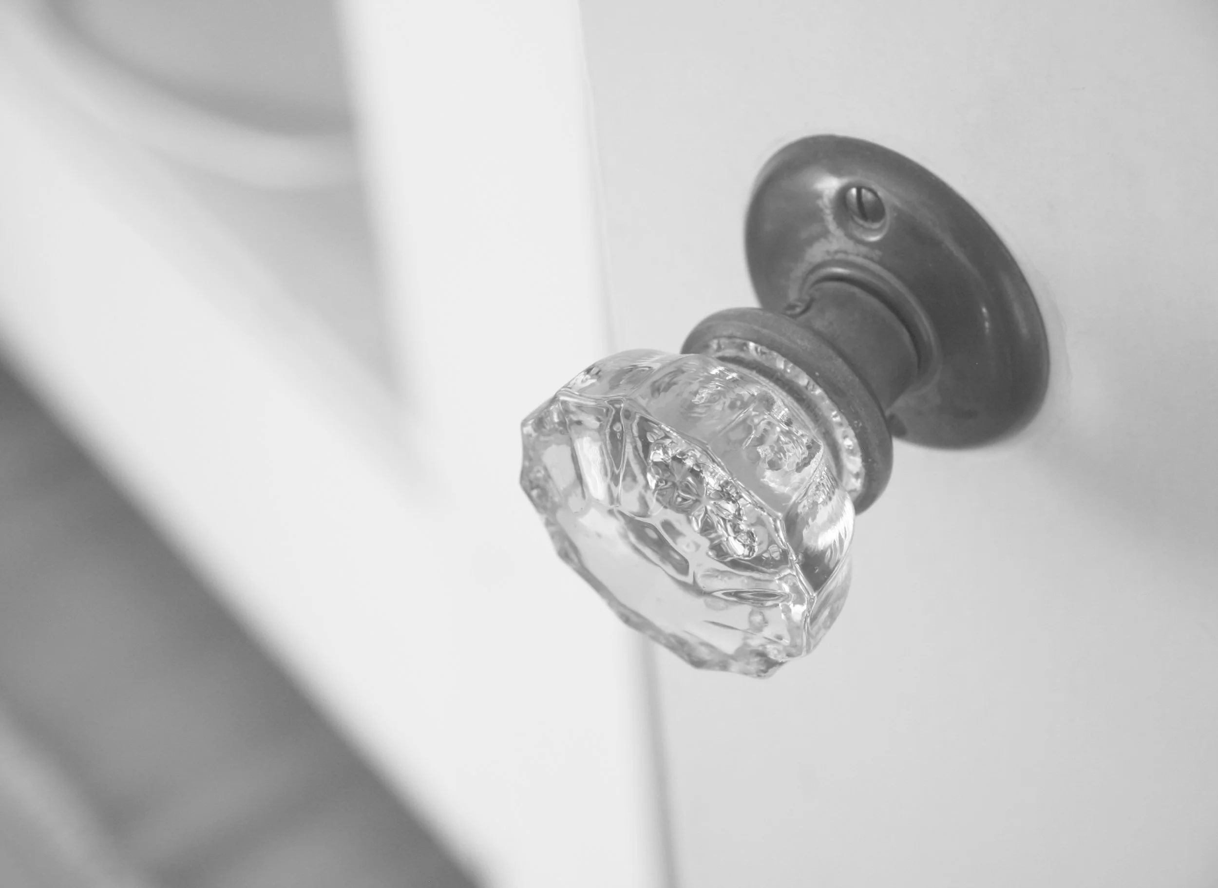 39_Door knob_Fade.jpg