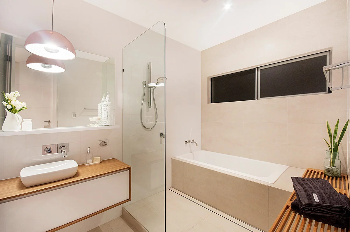 Mid-Century_Modern_Bathroom.jpg