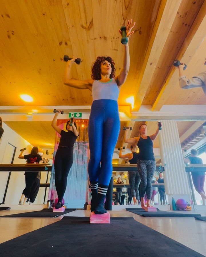 Our Workout Of the Week (W.O.W)🦩

This week is about our present and future self. How we train now dictates the mind and body we will have in twenty, thirty, forty years time. 

Stability training is fundamental when thinking about the long game. St