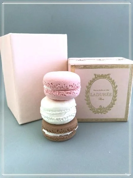 Neapolitan macaroons.jpg