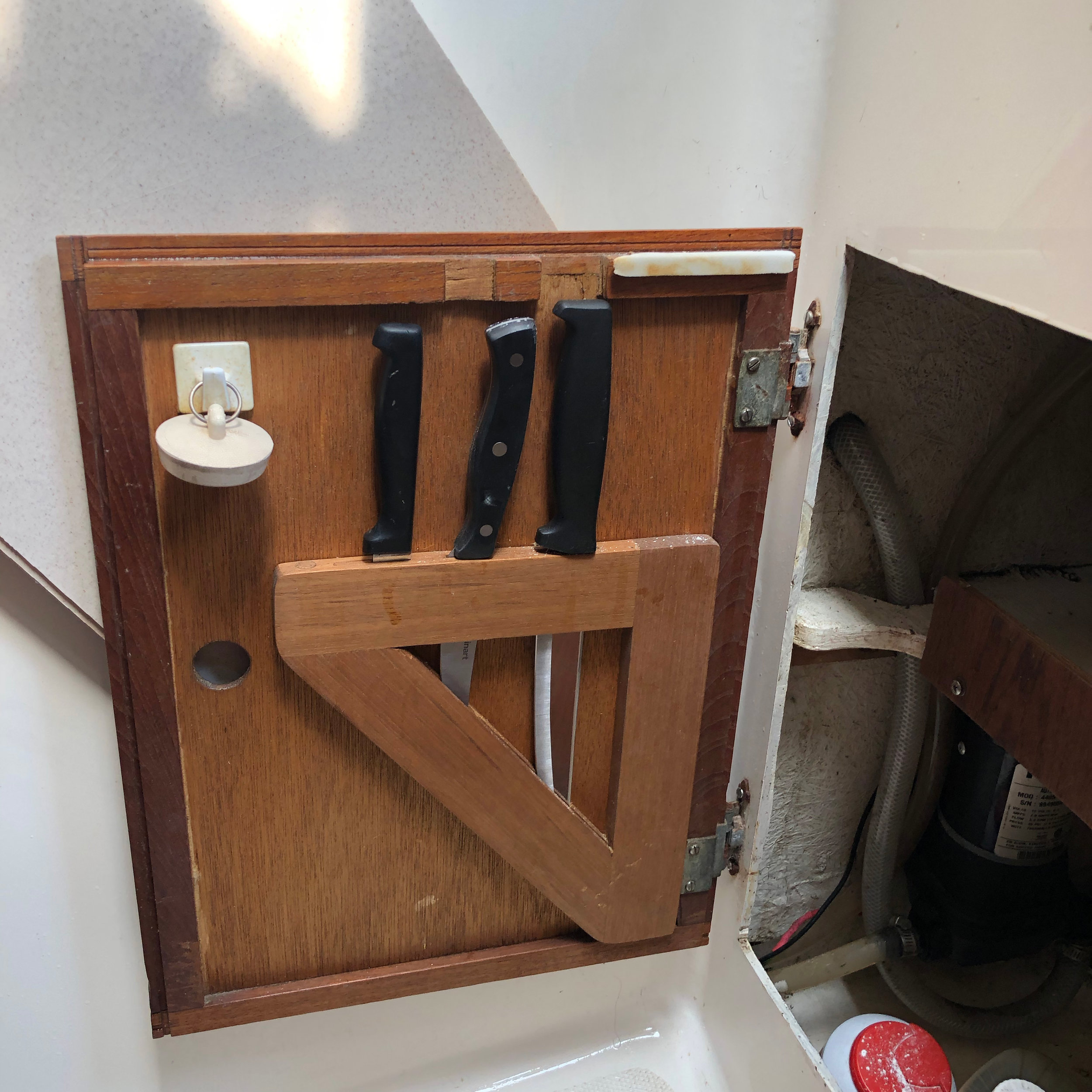 STARBOARD GALLEY BEAM VIEW