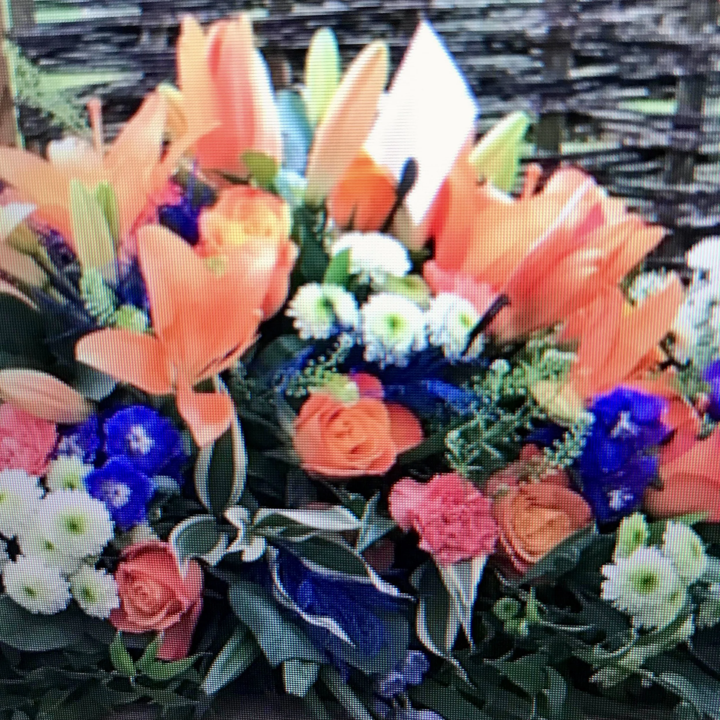 Sometimes it's a nice idea to match the colours of the beads with the colours of the funeral flowers