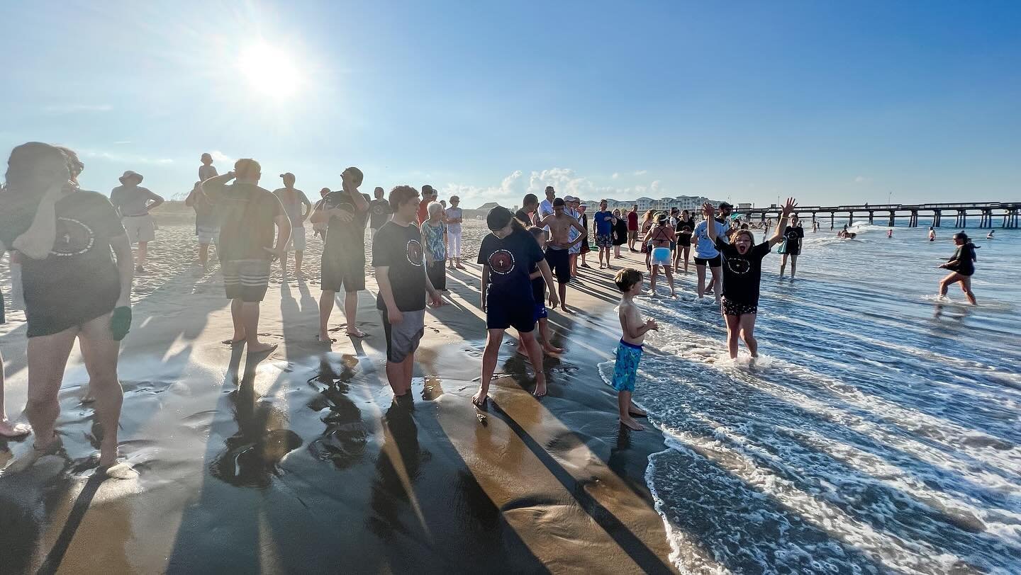 THIS Sunday at 5:30pm! Meet at First Landing Beach to eat dinner, hang out, and celebrate with everyone who&rsquo;s getting baptized &mdash; three from VBCC Youth!!! 🎉 (parking is $10 and church is providing dinner!) 

Bring your towel, chair, and f