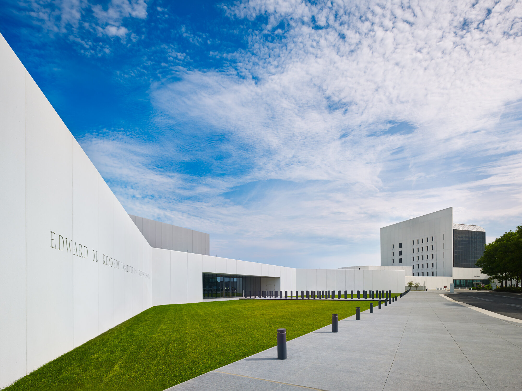 Rafael Vinoly Architects - Edward M. Kennedy Institute