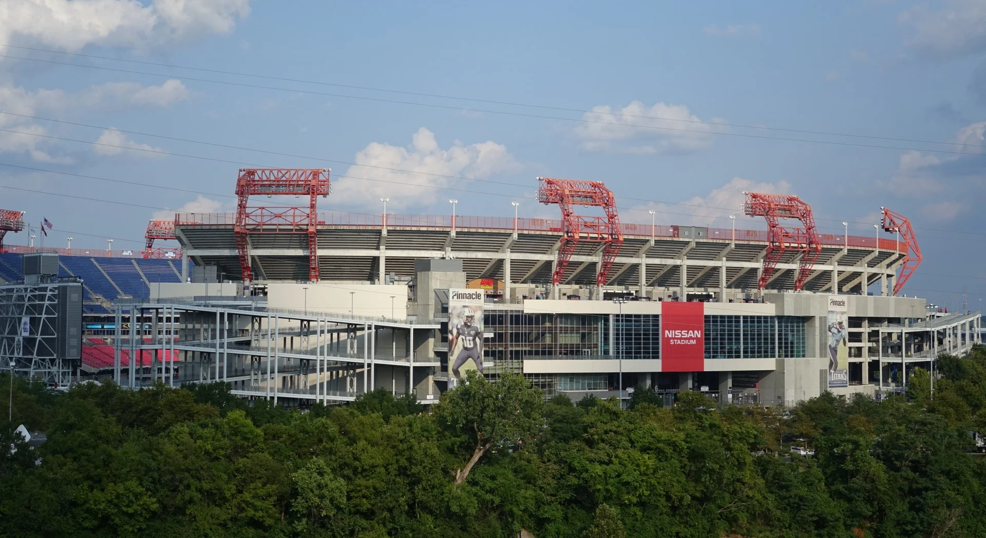 TItans-Nissan-Stadium2.jpg