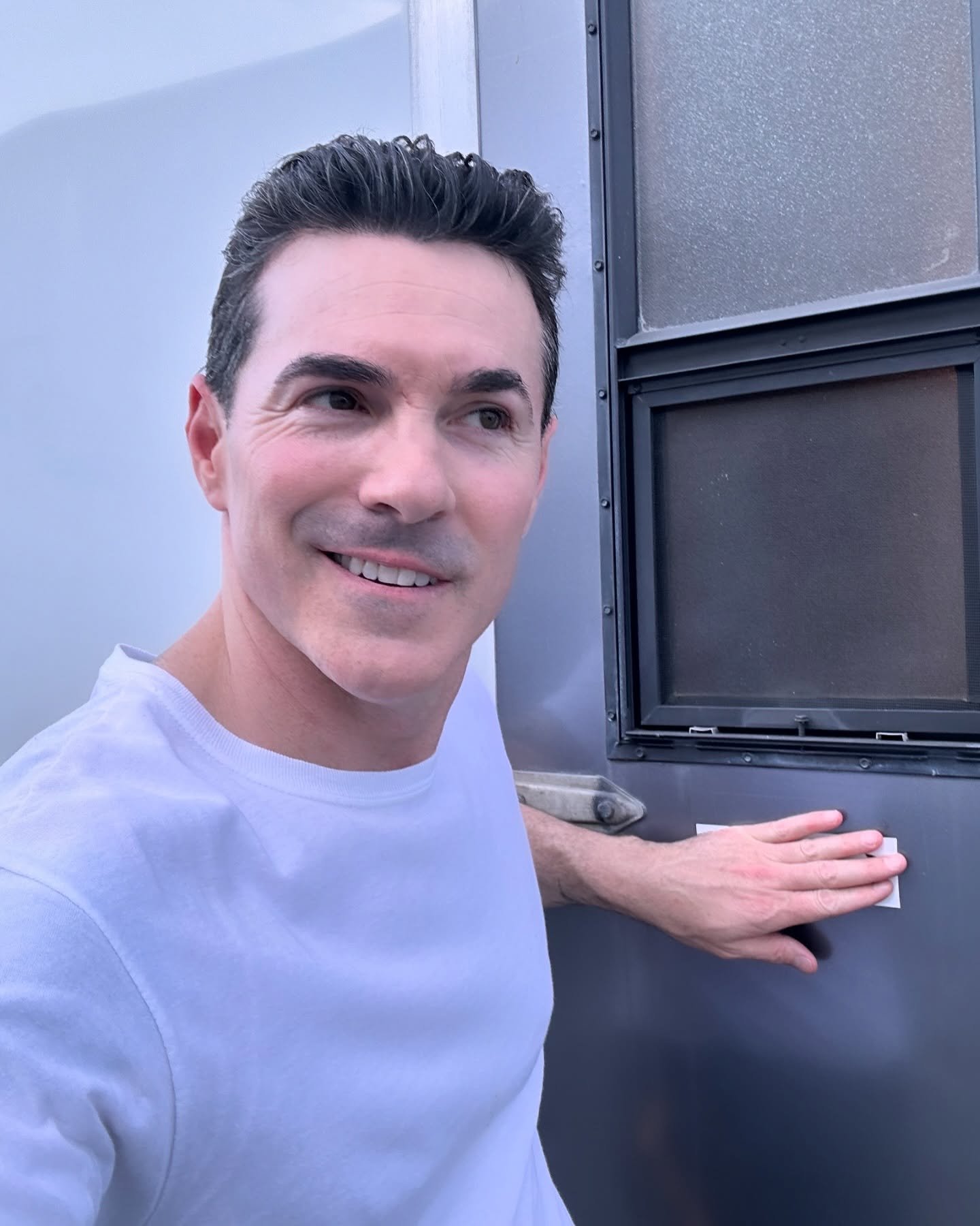 I can&rsquo;t reveal anything about what I&rsquo;m shooting today but after yrs away from this&hellip;it is never lost on me that ANY day acting is a great one!! I&rsquo;m infinitely grateful anytime I get to spend the day doing what I love 🙏😍 It&r