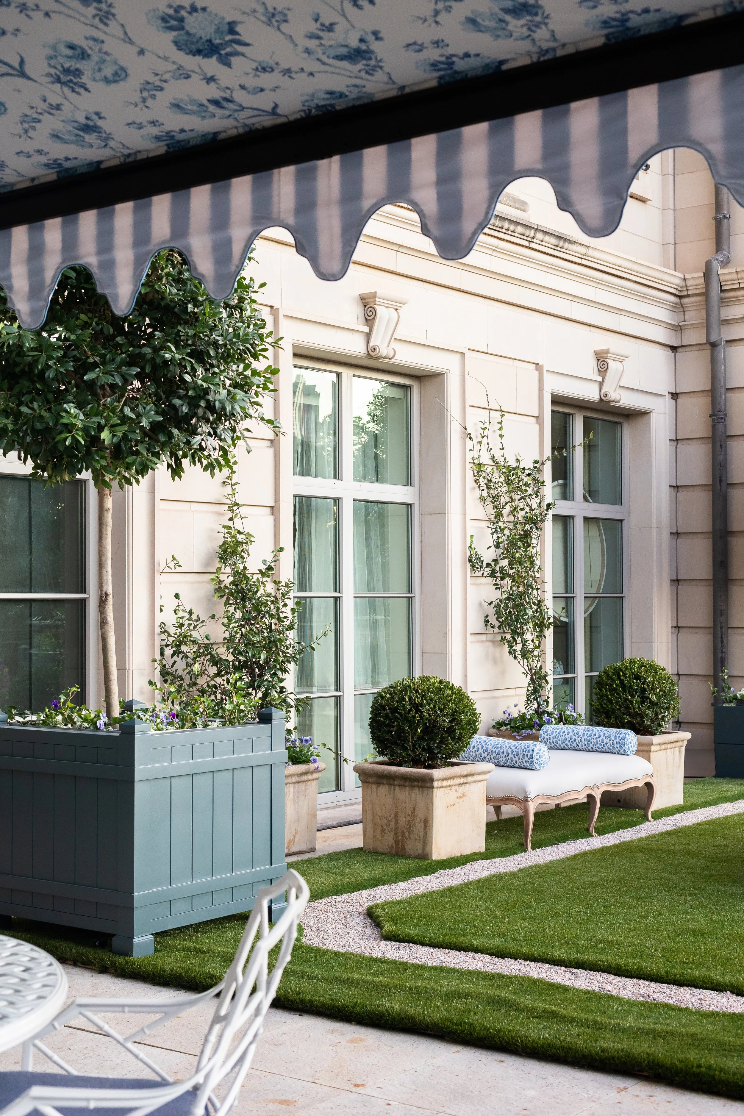 Lambert Landscape Company; Kips Bay Dallas Photographer