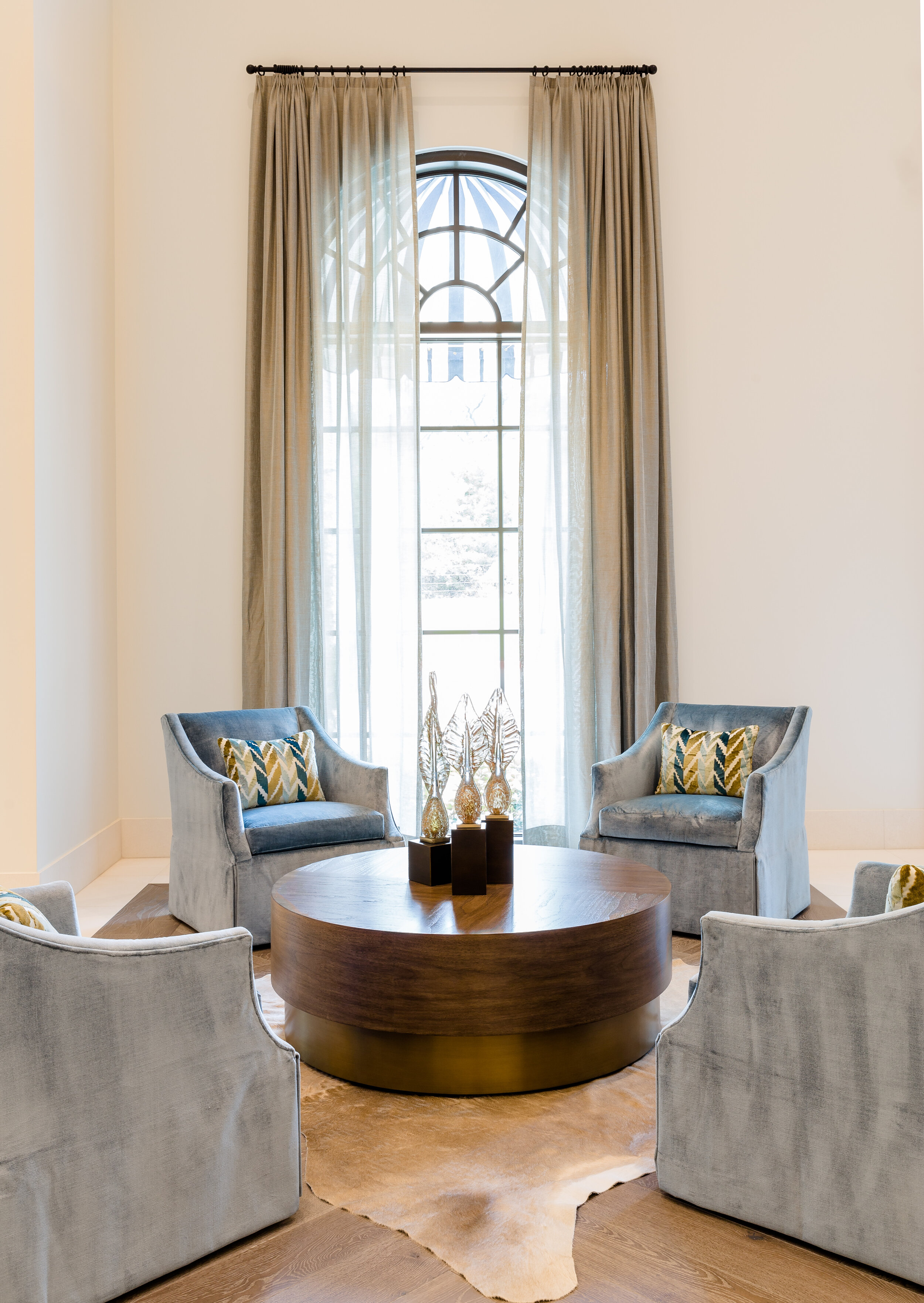 Flower Mound Lakeside Tower Lobby Bar