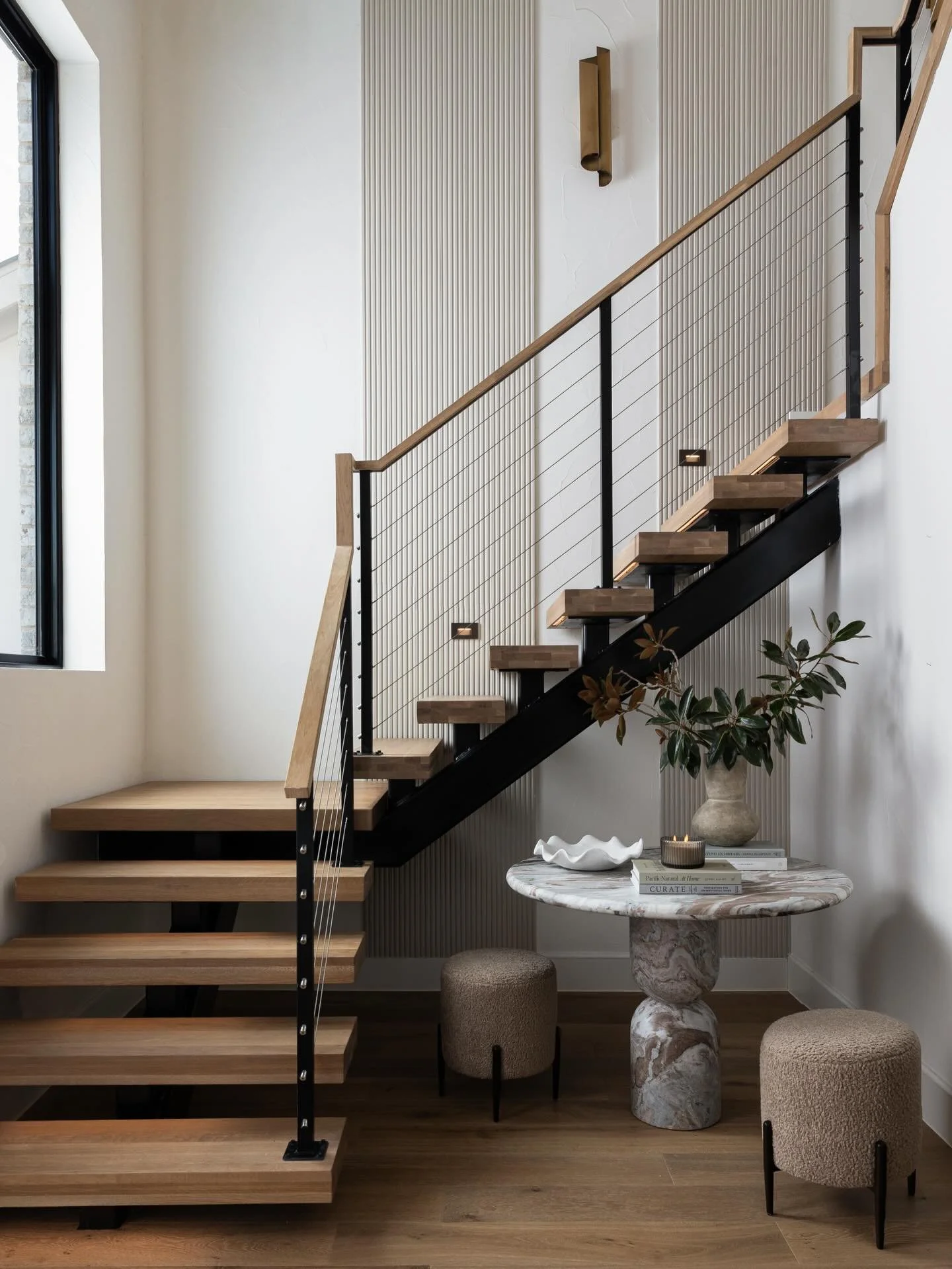 It&rsquo;s all so lovely, can you believe it&rsquo;s a model home? This was a fun project for me to personally see from long-term client of mine, @neighborinteriors&mdash;with no homeowner on the receiving end, it&rsquo;s cool to see them experiment 