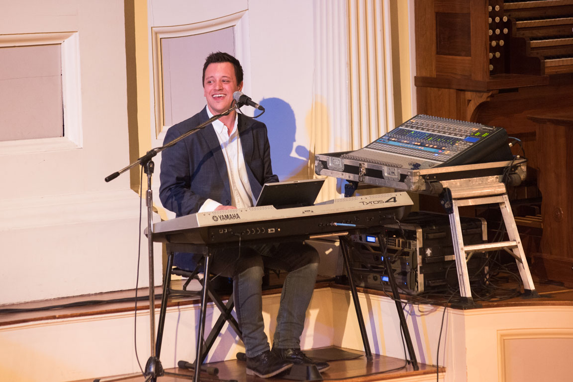 WECappella2017-MC Noah Lis.jpg