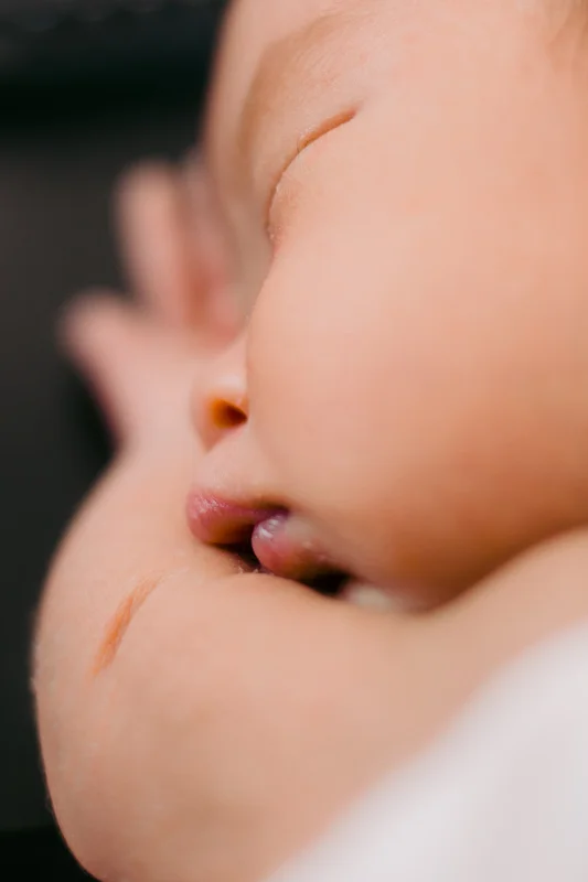 chicago-newborn-photography.jpg